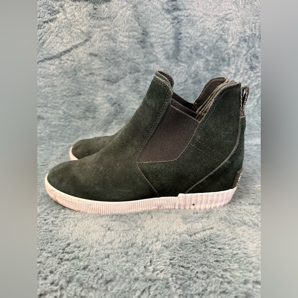 Sorel Out N About Slip On Black Suede Wedge Womens Size 7.5 Outdoor Comfy - Picture 4 of 10